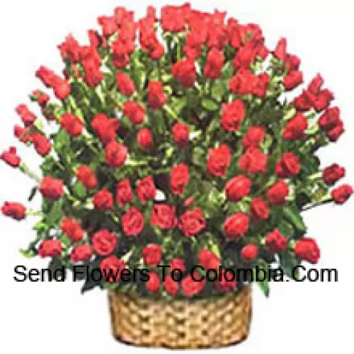 200支红玫瑰花的巨大花篮