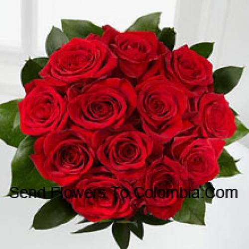 12 Elegant Red Roses